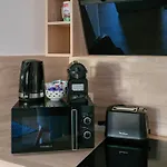 Lägenhet Le Celestin - 2 Avec Jardin En Centre *