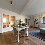 Lägenhet Le Celestin - 2 Avec Jardin En Centre *