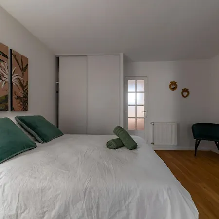 Le Celestin - 2 Avec Jardin En Centre 아파트 *