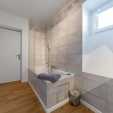 Le Celestin - 2 Avec Jardin En Centre Apartmán *