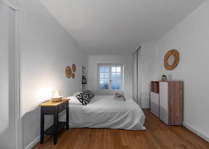 Apartamento Le Celestin - 2 Avec Jardin En Centre