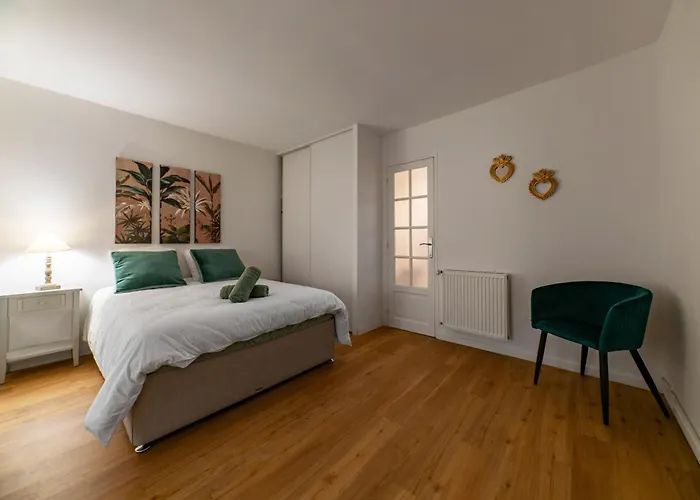 Apartamento Le Celestin - 2 Avec Jardin En Centre