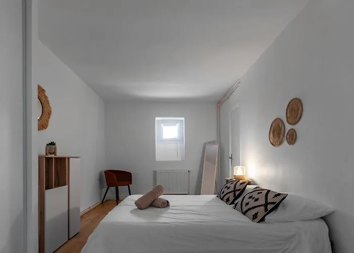 Le Celestin - 2 Avec Jardin En Centre *