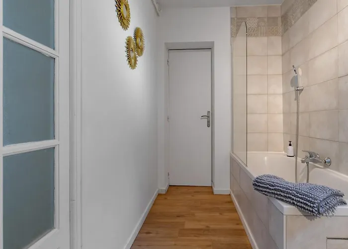 Le Celestin - 2 Avec Jardin En Centre