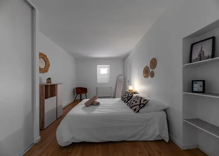 Le Celestin - 2 Avec Jardin En Centre 아파트