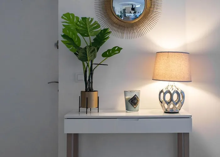 Le Celestin - 2 Avec Jardin En Centre